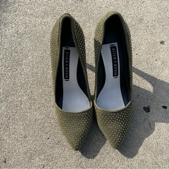 Alice + Olivia Dina Pumps in Green Kid Suede Gold Studded EU 36 US Size 6 - Picture 13 of 14